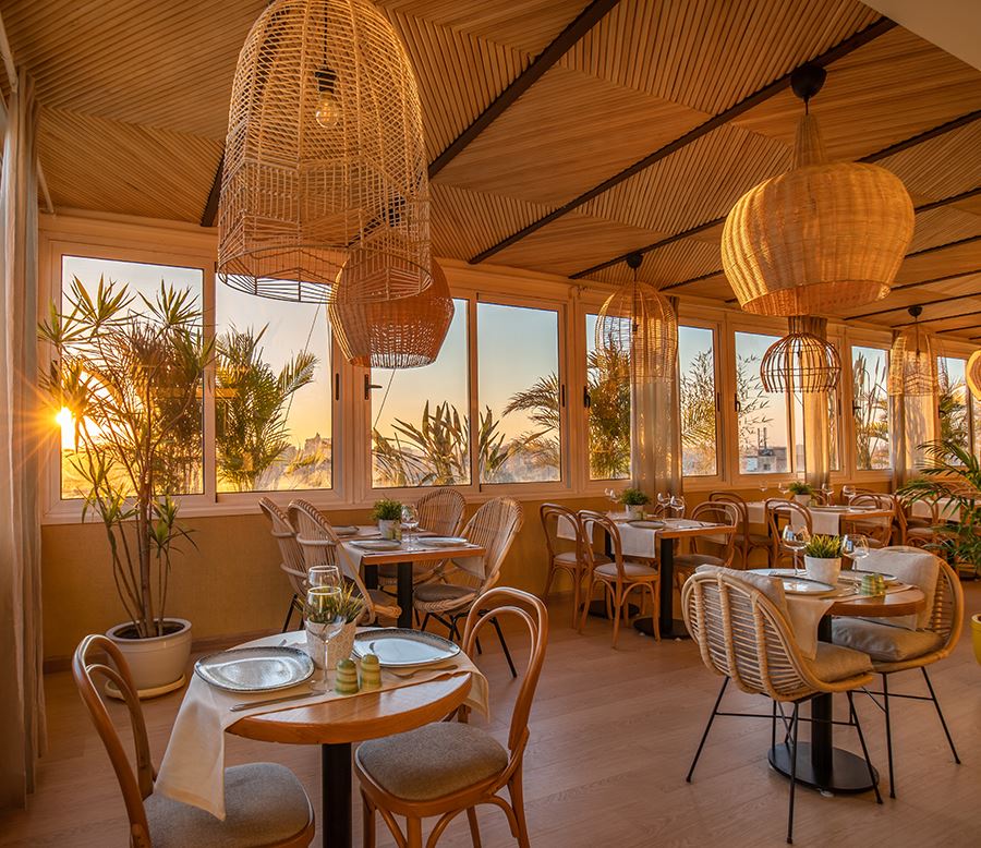 La Terrace Restaurant & Lounge